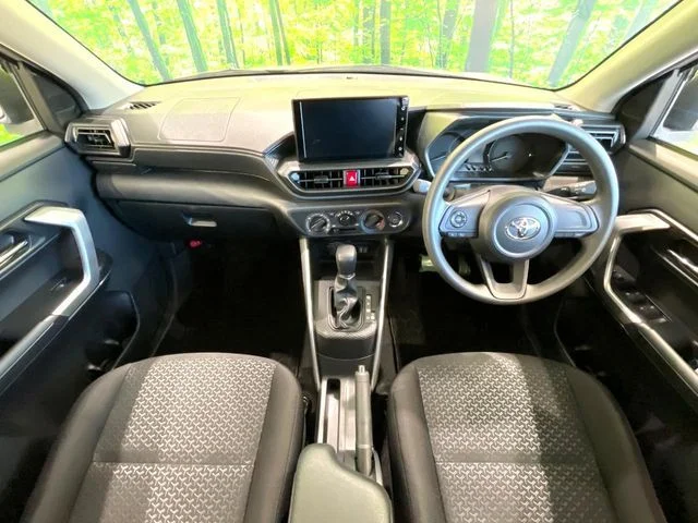 Toyota RAIZE X photo 2