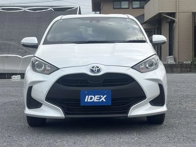 Toyota YARIS HYBRID X photo 4