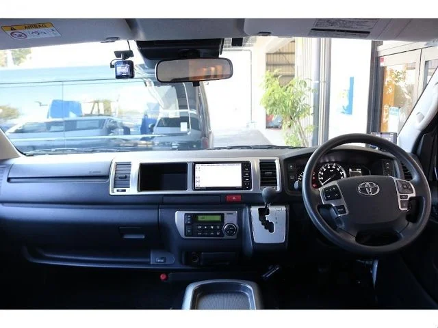 Toyota HIACE wagon 4WD グランドキャビン　スーパロングワイドHR photo 4