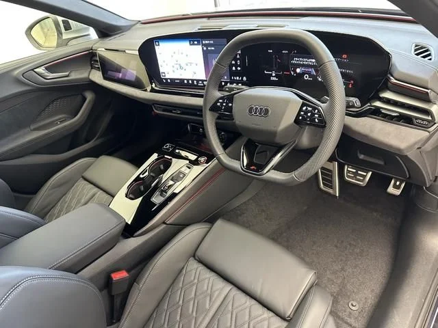 Audi AUDI S5 AVANT ベースグレード photo 2