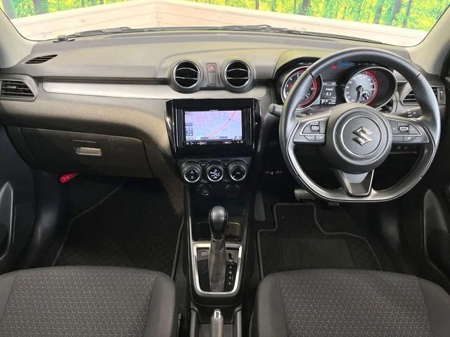 Suzuki SWIFT XGリミテッド photo 2