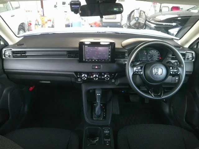 Honda VEZEL e:HEV X photo 2