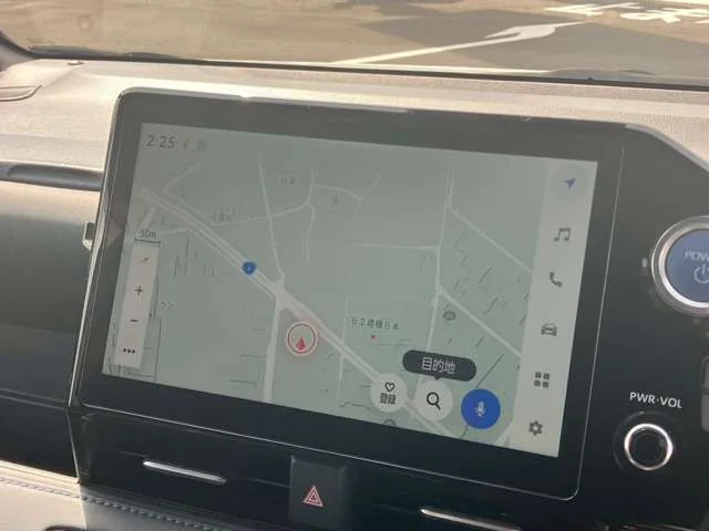 Toyota VOXY HYBRID S−Z photo 3