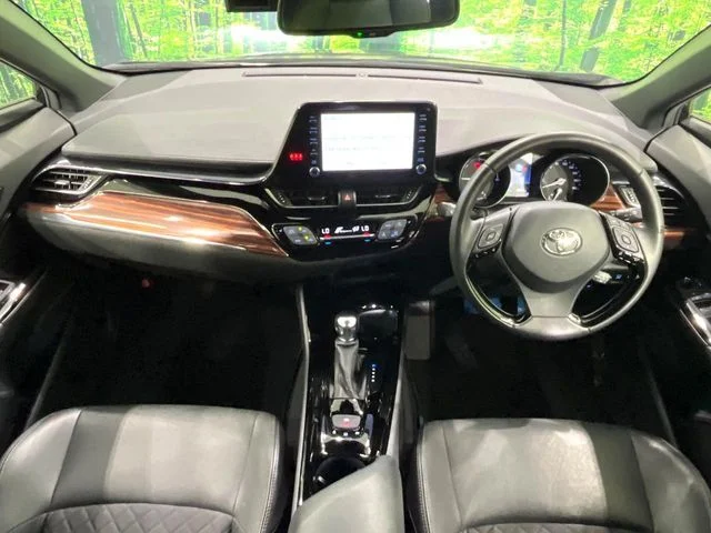 Toyota C-HR Gモードネロセフティプラス2ハイブリッド photo 2