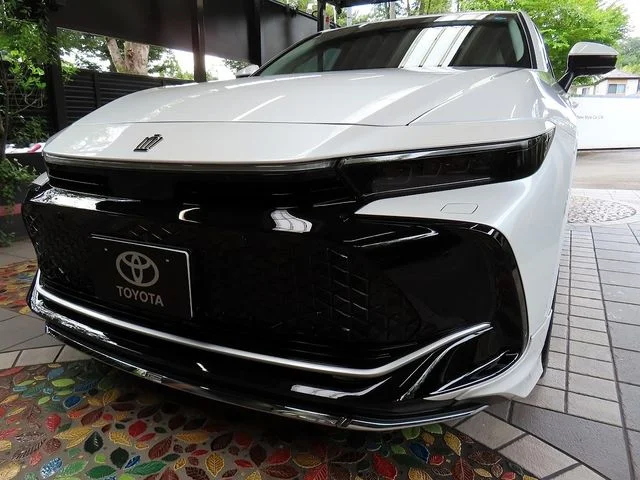 Toyota CROWN CROSSOVER Z 2026