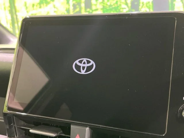 Toyota NOAH HYBRID S−G photo 4