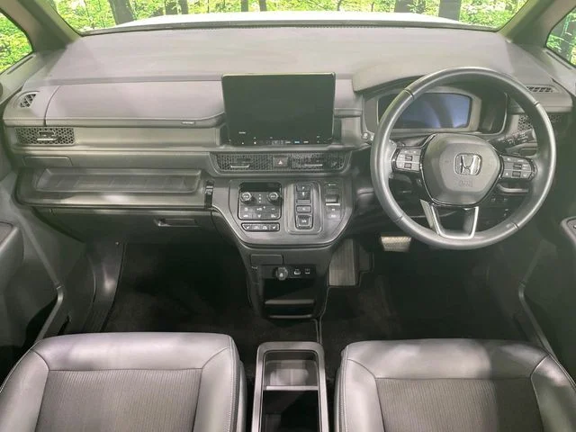 Honda STEPWAGON e:HEV SPADA ベースグレード photo 2