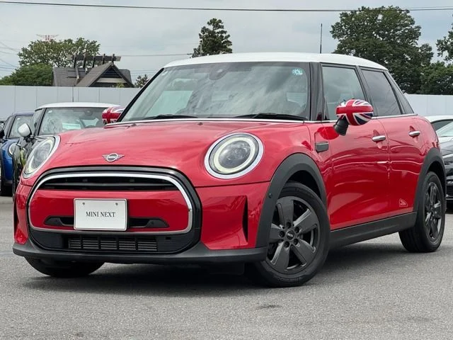 Bmw MINI COOPER 5DOOR ベースグレード 2022