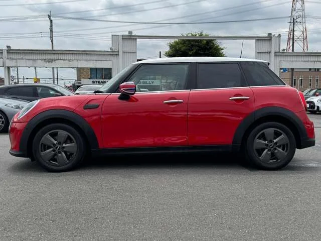 Bmw MINI COOPER 5DOOR ベースグレード photo 4
