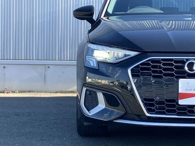 Audi AUDI A3 SPORTBACK 30　TFSI　アドバンスド photo 2