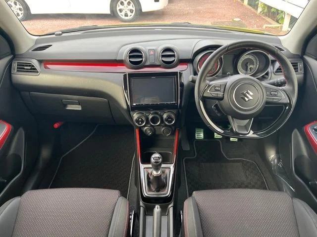 Suzuki SWIFT スポーツ photo 2
