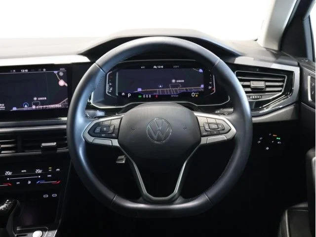 Volkswagen VOLKSWAGEN POLO TSI　スタイル photo 3