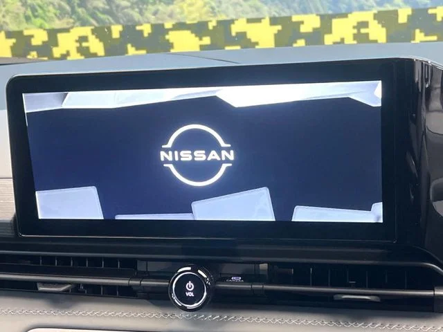 Nissan SERENA WG e−POWER　ルキシオン photo 3