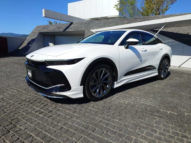 Toyota CROWN CROSSOVER G　アドバンスド　レザーパッケージ photo 2