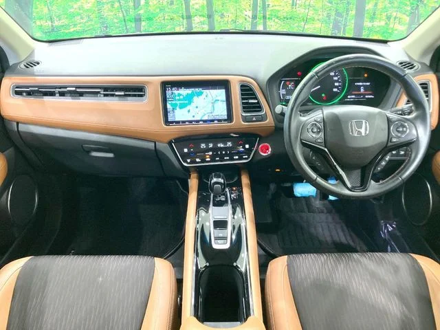 Honda VEZEL HYBRID Z　ホンダセンシング photo 2