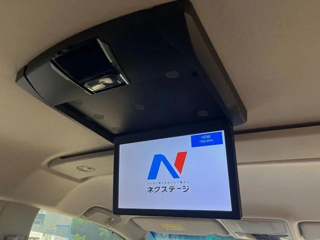 Mitsubishi DELICA D:5 4WD シャモニー photo 3
