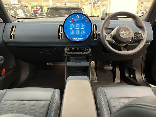 Bmw MINI COUNTRYMAN D photo 2