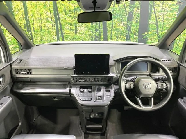 Honda STEPWAGON e:HEV SPADA プレミアムライン photo 2