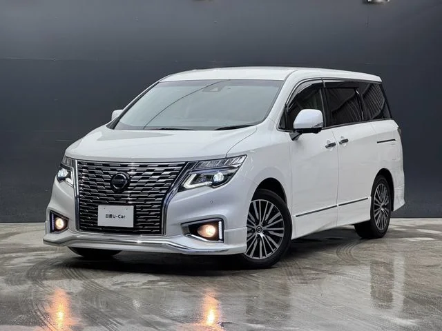 Nissan ELGRAND 250ハイウェイスター　プレミアム 2020