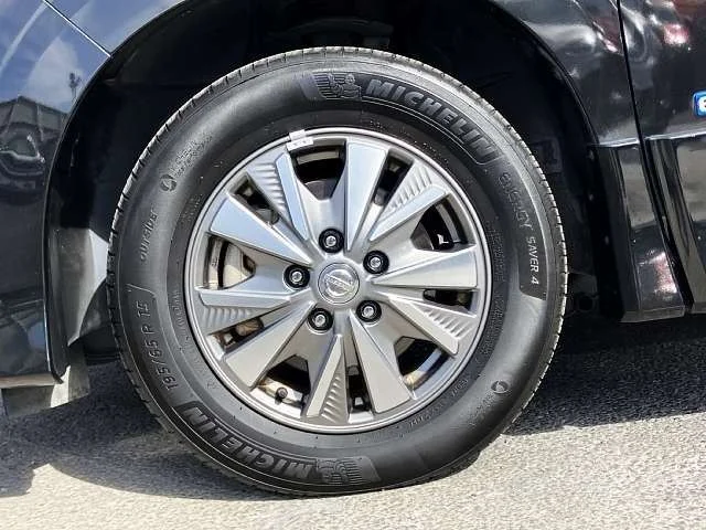 Nissan SERENA WG e−POWER　ハイウェイスター　V photo 4