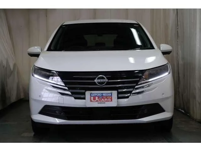 Nissan NOTE 4WD X　FOUR photo 2