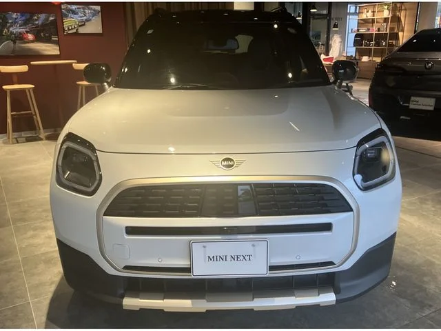 Bmw MINI COUNTRYMAN D photo 2
