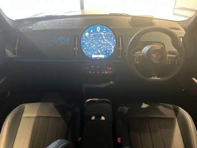 Bmw MINI COUNTRYMAN D photo 4