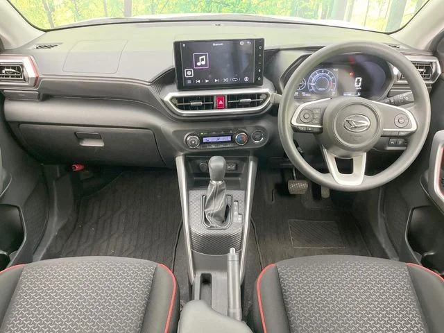 Daihatsu ROCKY X photo 2