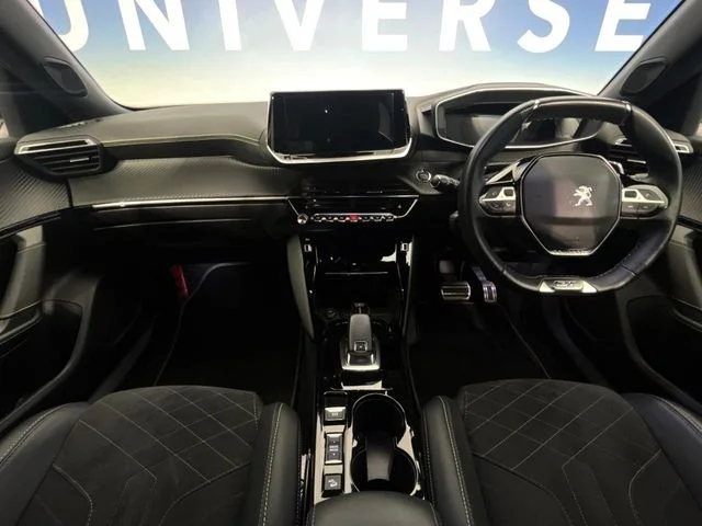 Peugeot PEUGEOT 2008 GT photo 2