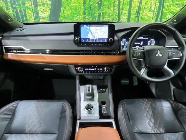Mitsubishi OUTLANDER PHEV P photo 2