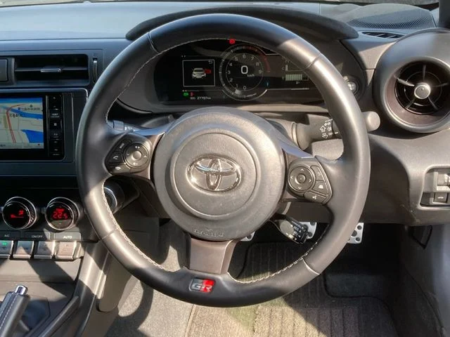 Toyota GR86 RZ photo 4