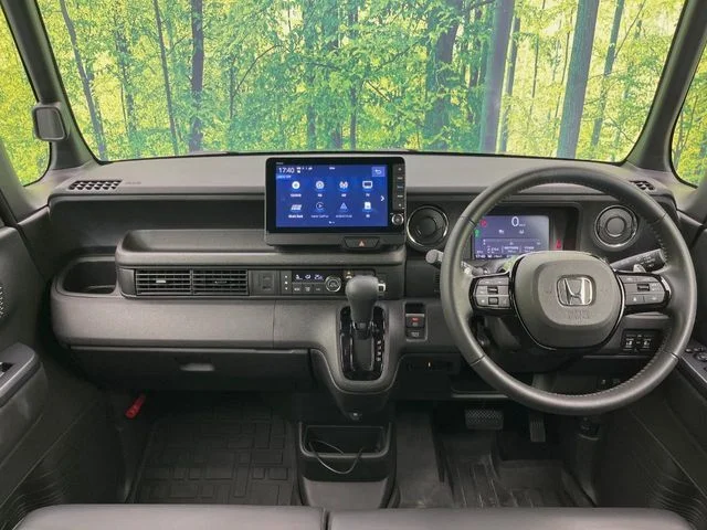 Honda N BOX CUSTOM カスタム　660　ターボ photo 2