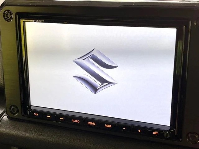Suzuki JIMNY SIERRA JC photo 3