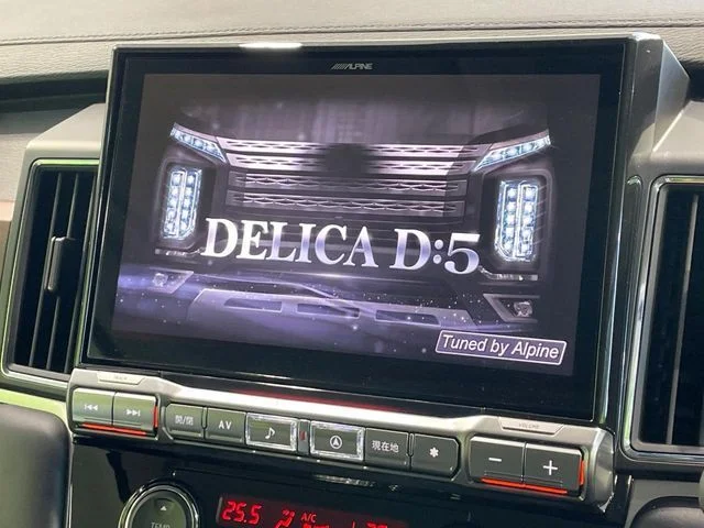 Mitsubishi DELICA D:5 4WD P photo 4