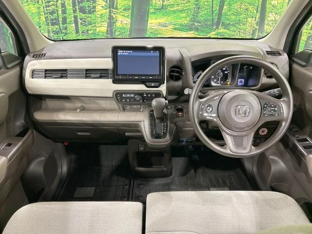 Honda N-WGN L photo 2
