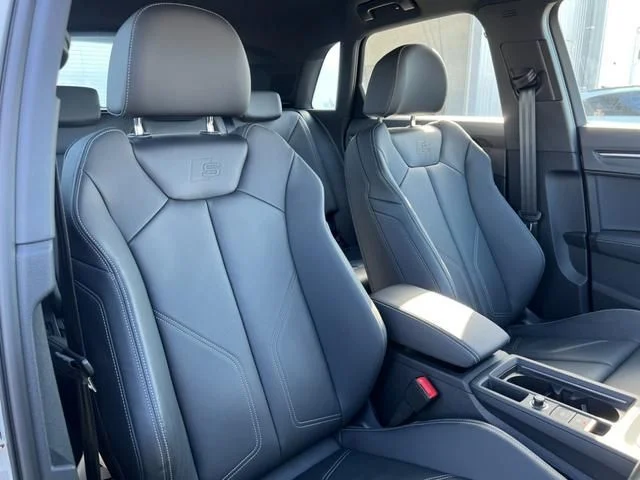 Audi AUDI Q3 35　TFSI　Sライン photo 4