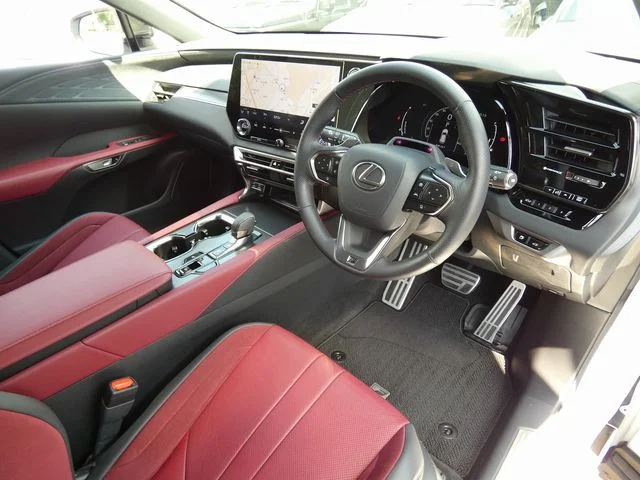 Toyota LEXUS RX500h Fスポーツ　パフォーマンス photo 3