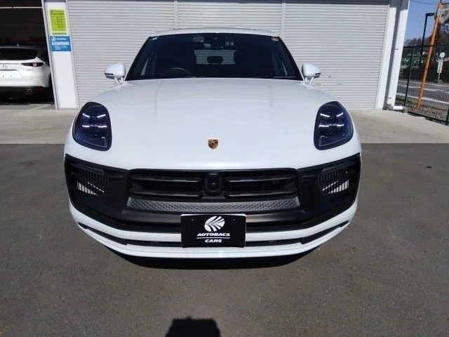 Porsche PORSCHE Macan GTS photo 4