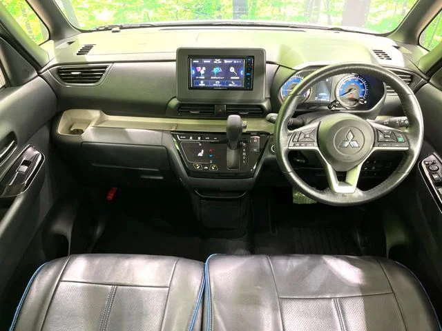 Mitsubishi DELICA MINI G　プレミアム photo 3