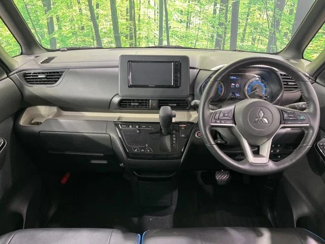 Mitsubishi DELICA MINI G　プレミアム photo 2