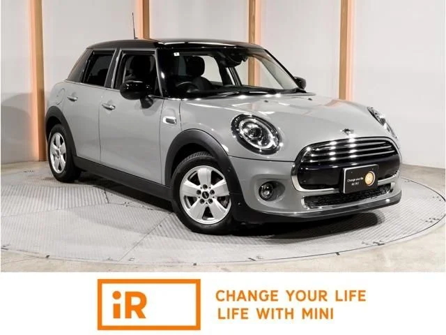 Bmw MINI COOPER D 5DOOR ベースグレード 2020