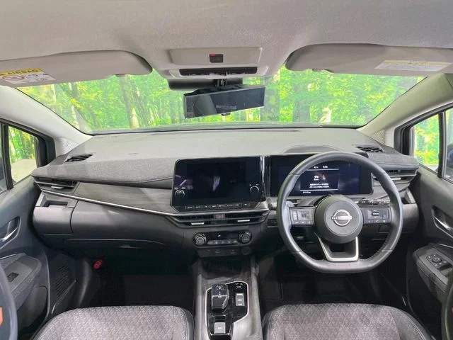 Nissan AURA G photo 2