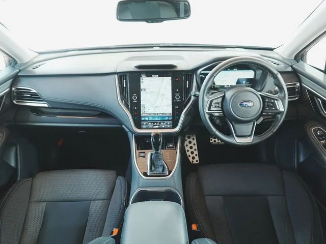Subaru LEGACY OUTBACK リミテッド　EX photo 2