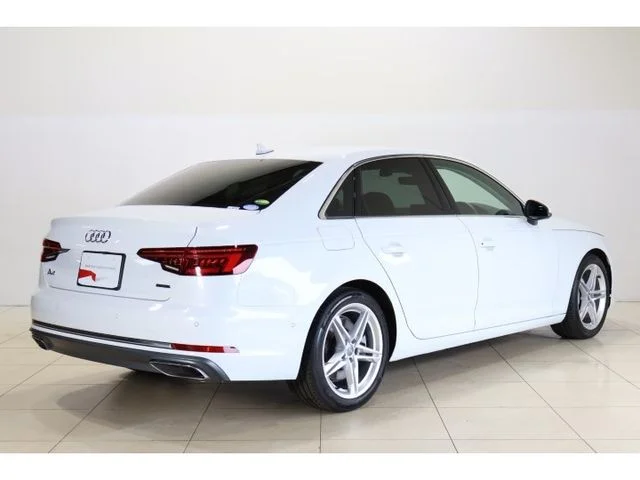 Audi AUDI A4 45　TFSI　クワトロ　スポーツ photo 4