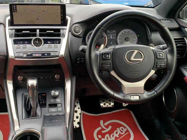Toyota LEXUS NX300 Fスポーツ photo 2