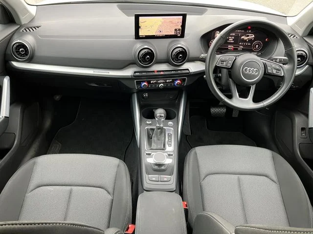 Audi AUDI Q2 30　TFSI　スポーツ photo 2
