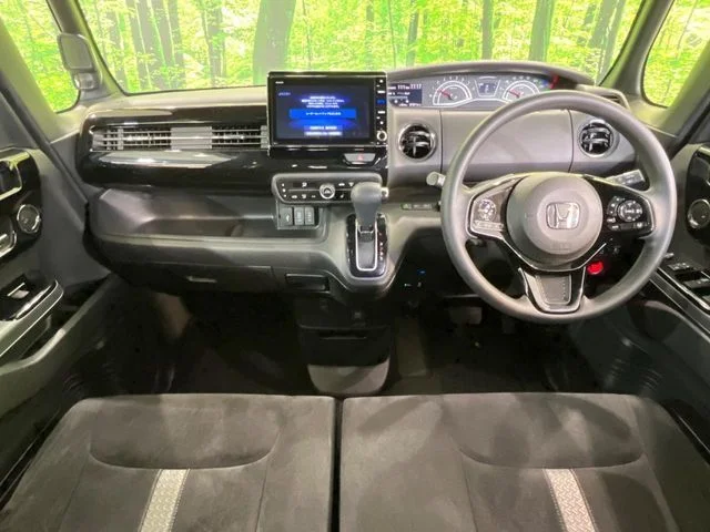 Honda N BOX CUSTOM L photo 2