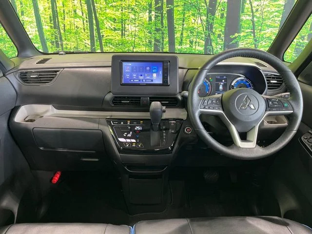 Mitsubishi DELICA MINI G　プレミアム　リミテッドエディション photo 2