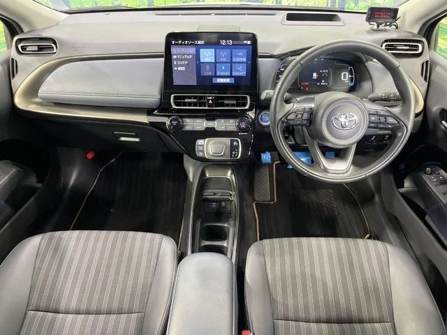 Toyota AQUA Z photo 2