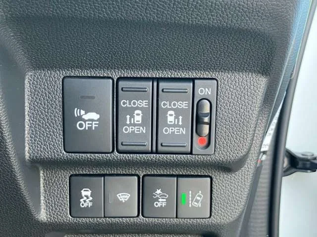 Honda FREED HYBRID EX photo 2